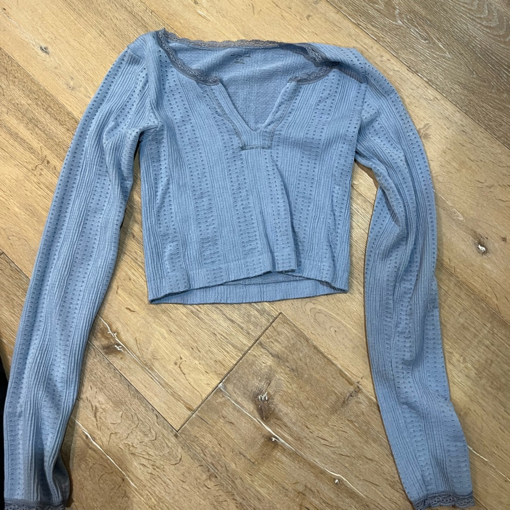 Urban outfitters crop top!